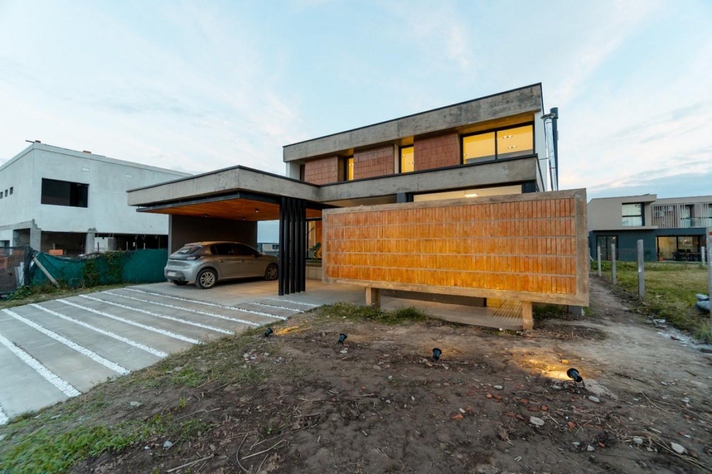 CASA EN VENTA ALTO VERDE III - ZONA PERON