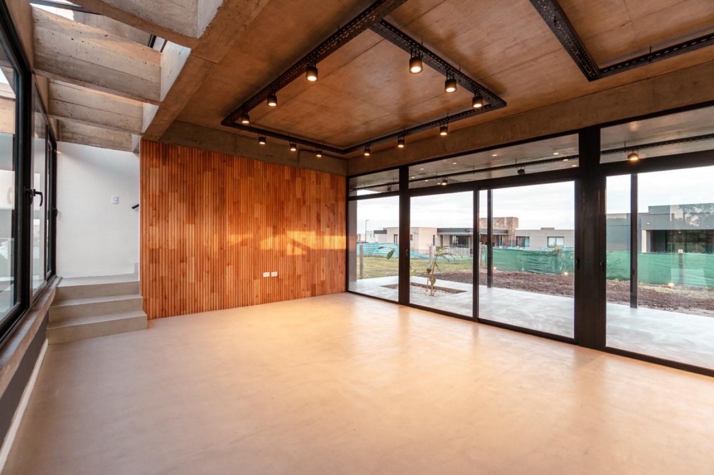 CASA EN VENTA ALTO VERDE III - ZONA PERON