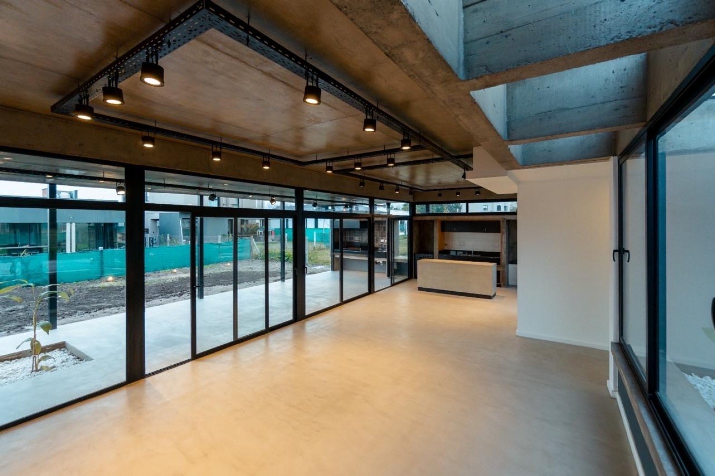 CASA EN VENTA ALTO VERDE III - ZONA PERON