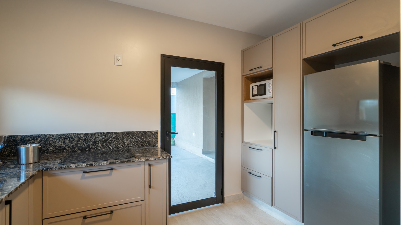 Casa Premium en Santa Barbara Hills - 4 Dorm en una Planta - Lote Central