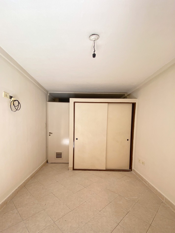 Departamento con patio Barrio Sur 