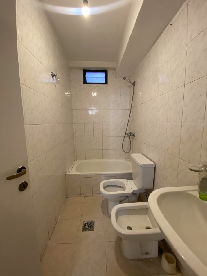 Departamento con patio Barrio Sur 