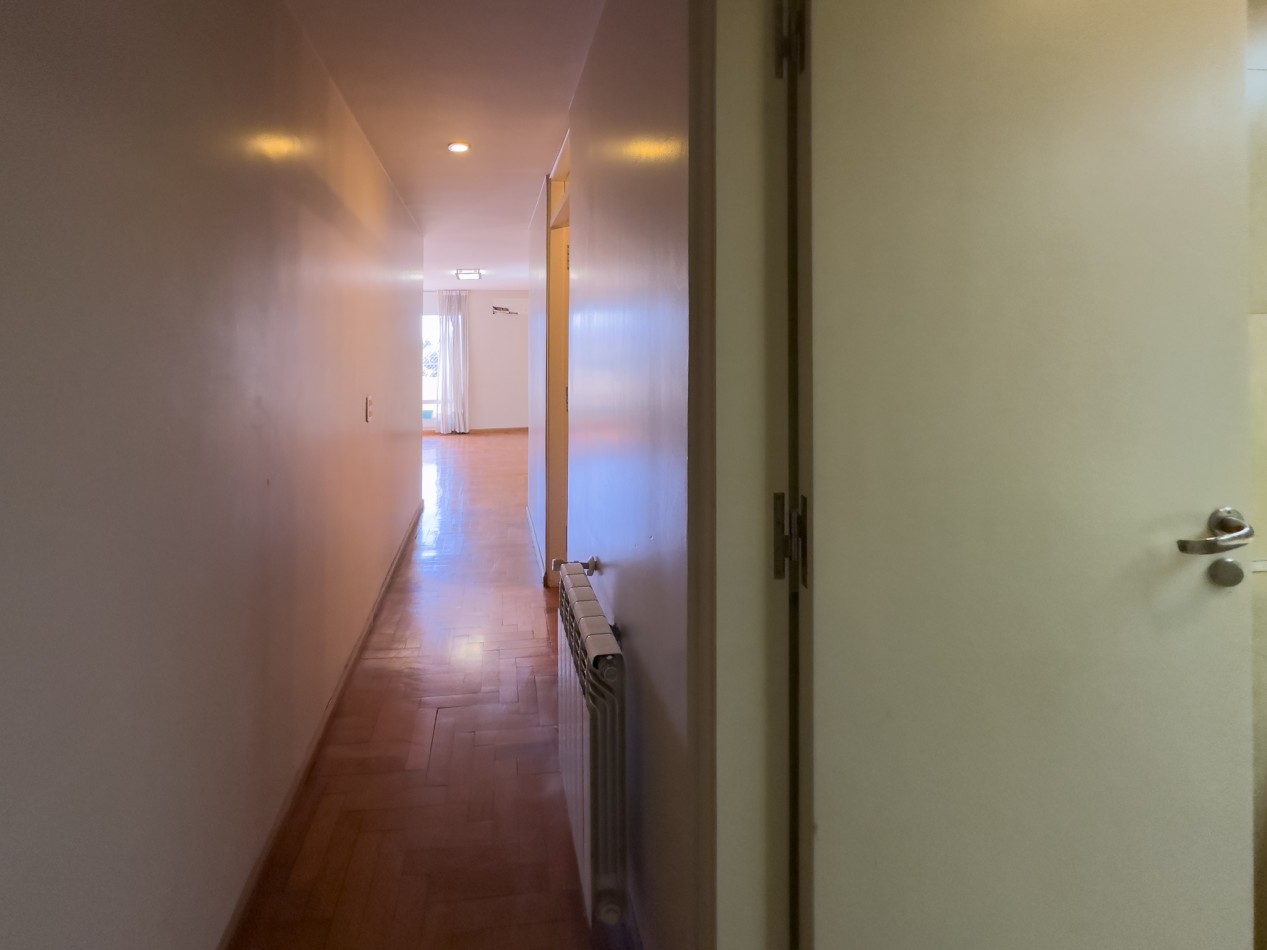 VENTA Departamento 3 Dormitorios + Estudio CON COCHERA - Muñecas 754 - 220m2 CON