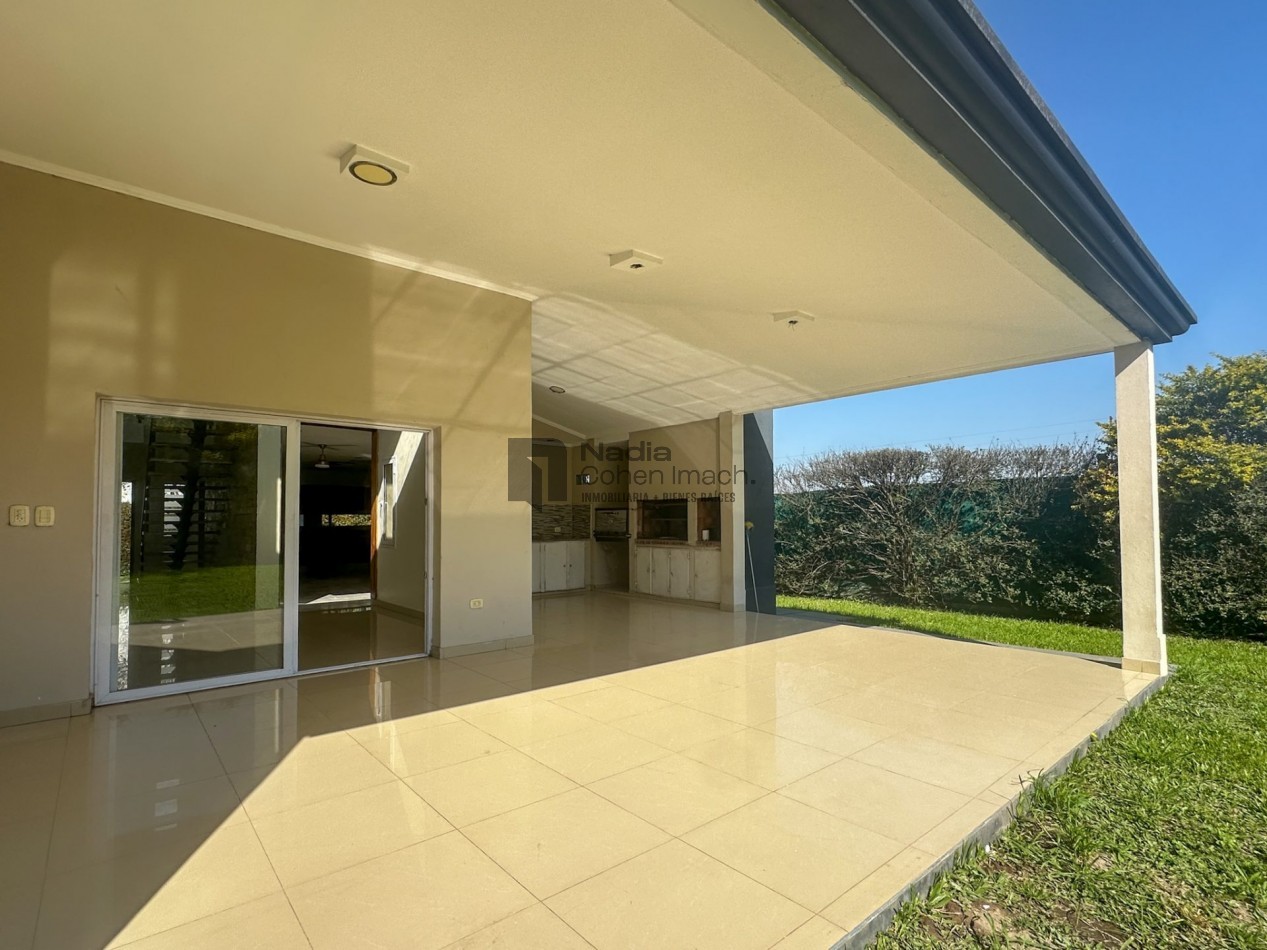 Casa 4 dormitorios en Venta - Plaza Peru 