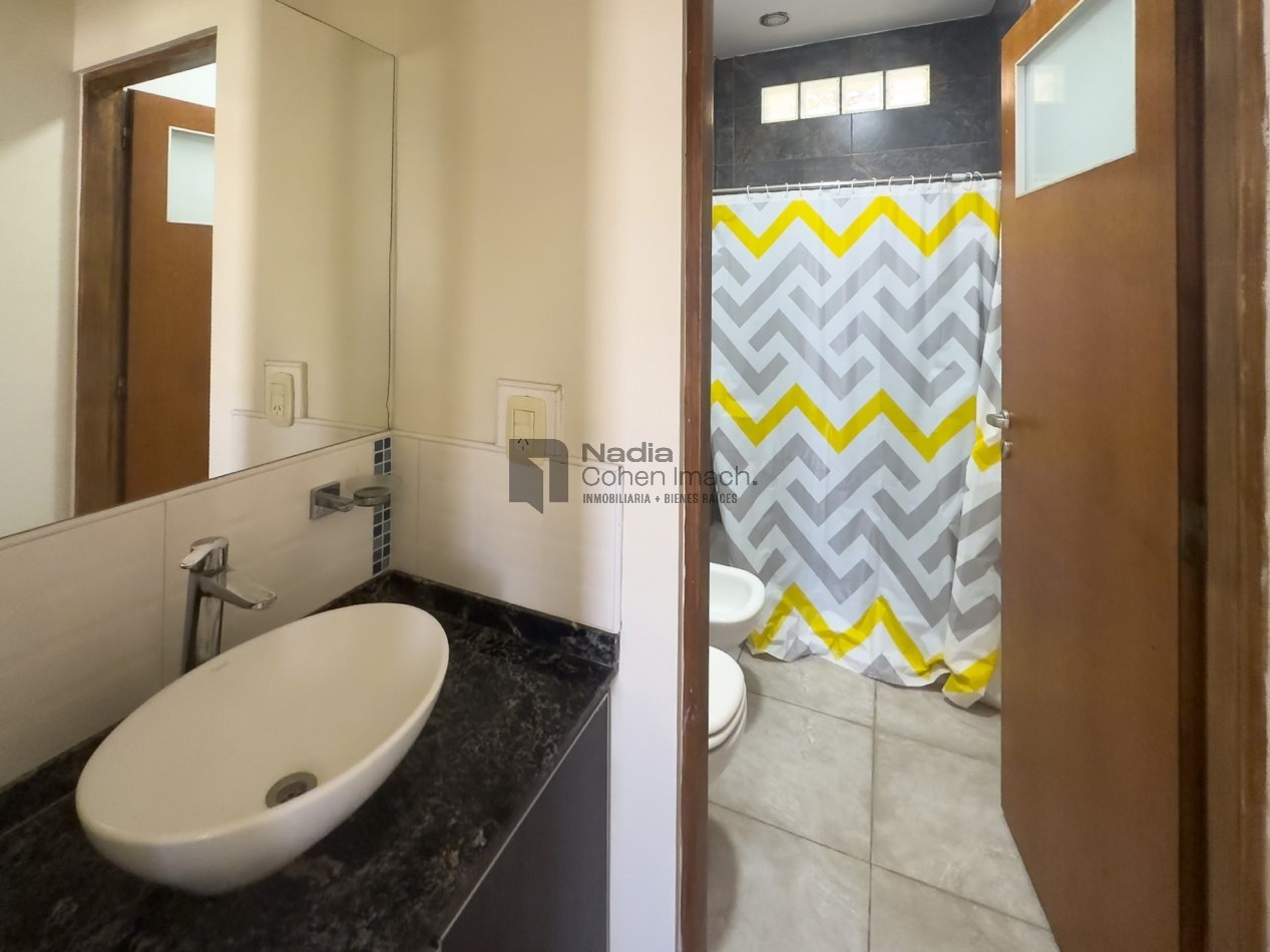 Casa 4 dormitorios en Venta - Plaza Peru 