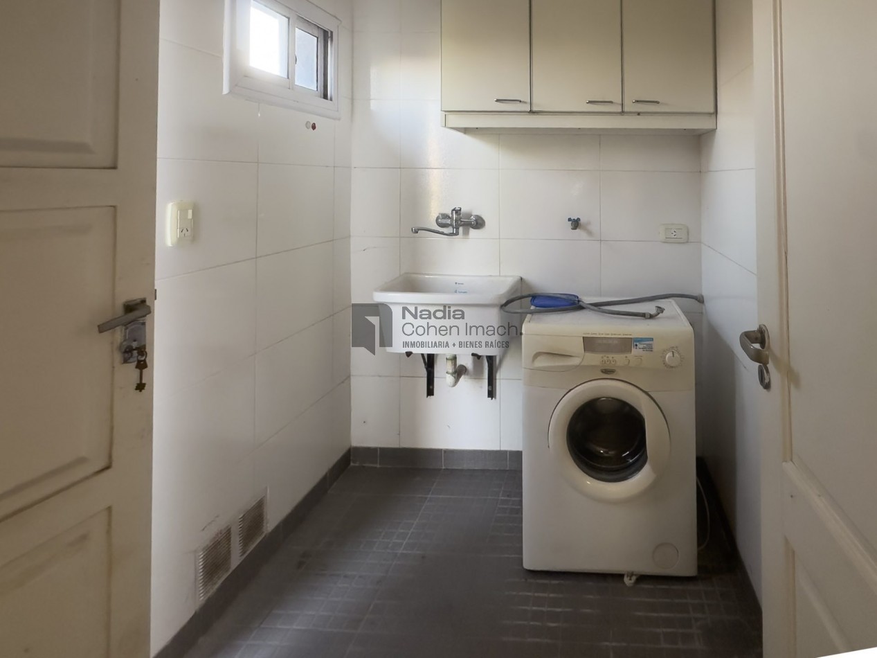 Casa 4 dormitorios en Venta - Plaza Peru 