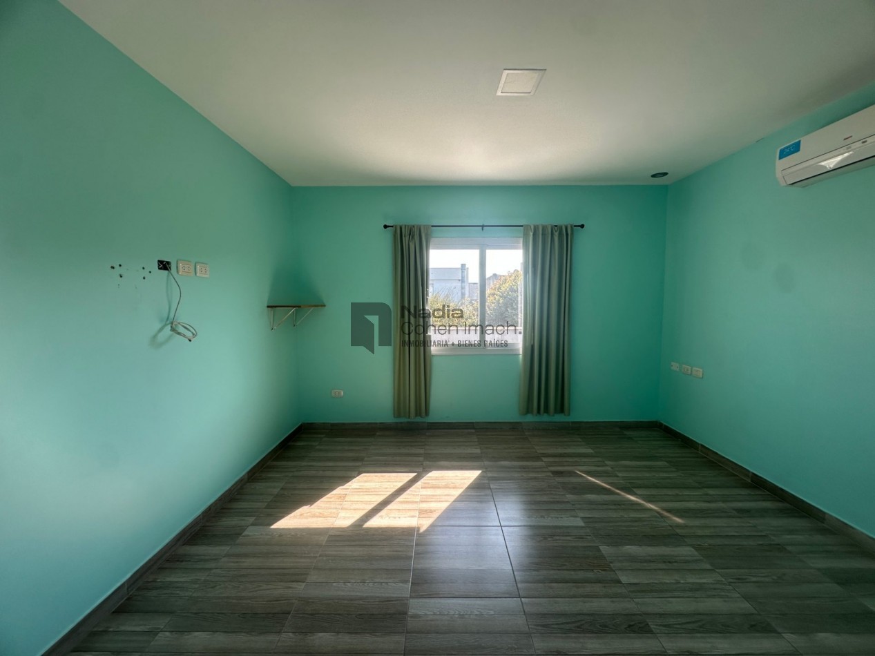 Casa 4 dormitorios en Venta - Plaza Peru 