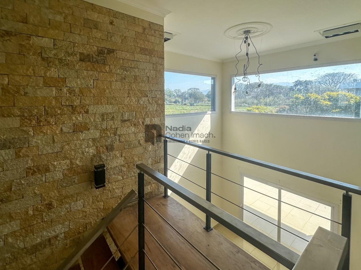Casa 4 dormitorios en Venta - Plaza Peru 