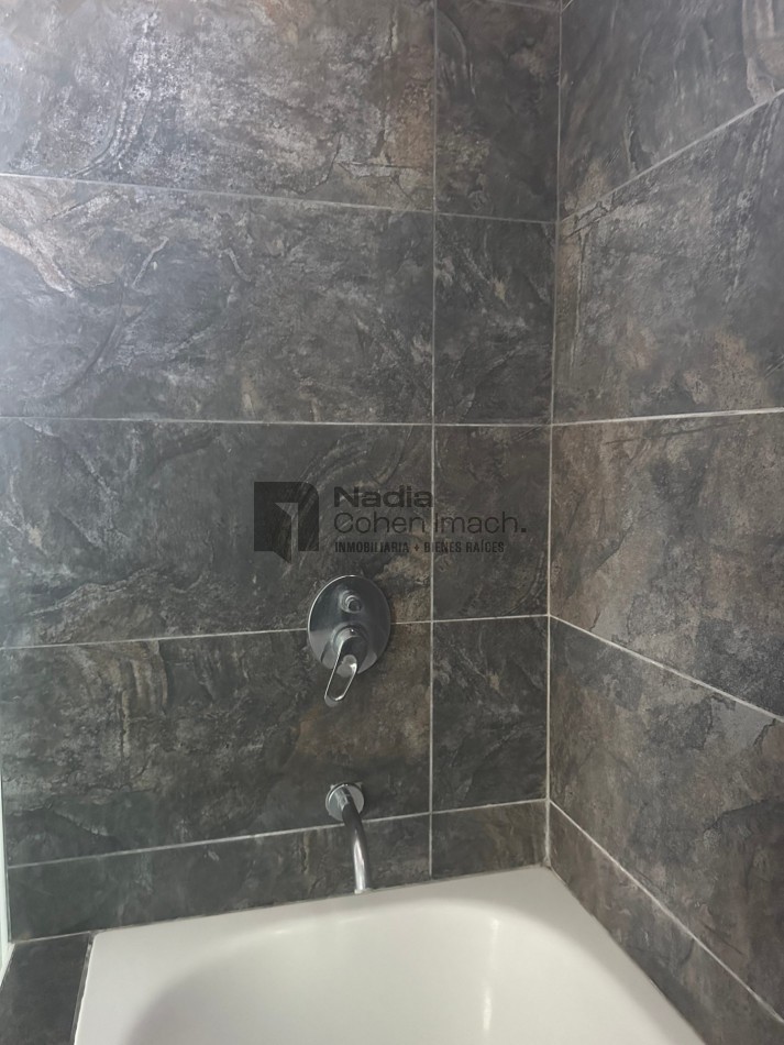 Casa 4 dormitorios en Venta - Plaza Peru 