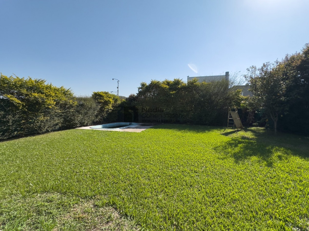 Casa 4 dormitorios en Venta - Plaza Peru 