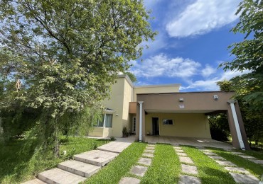 CASA 4 DORMITORIOS BARRIO CERRADO PLAZA PERU 